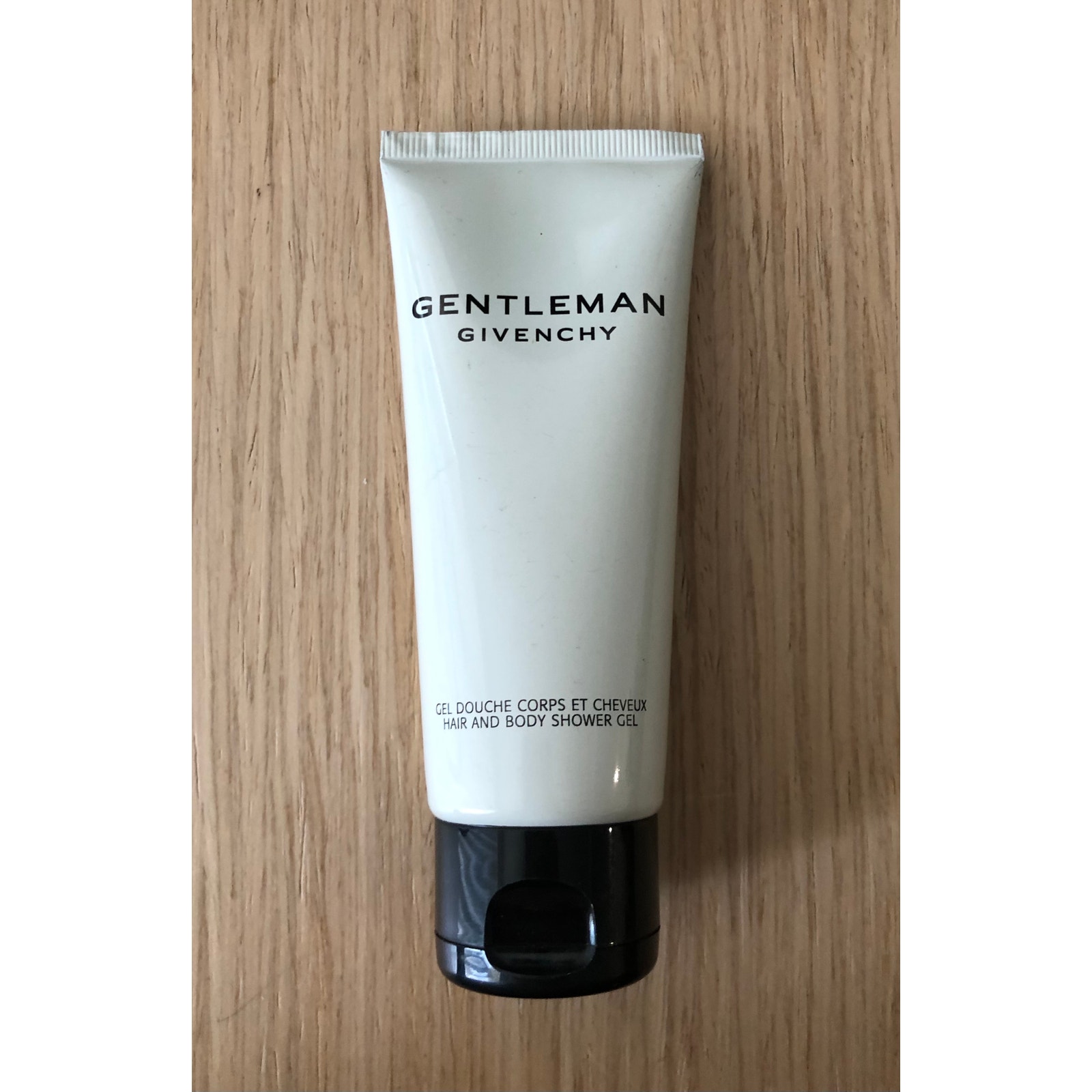 Givenchy Gentleman Paris Hair And Body Shower Gel 75 Ml 25 Oz New Givenchy Gentleman Paris Hair And Body Shower Gel 75 Ml 25 Oz New